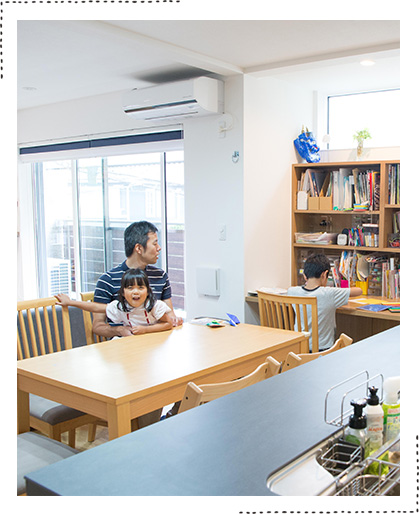 ２世帯でも居住空間を広くとること、広めのリビング、こあがりをつくること、子供の勉強スペースをつくることなど、いろいろあります。